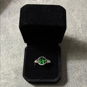 Sterling Silver Green Gemstone Ring - Elegant Women's Fashion